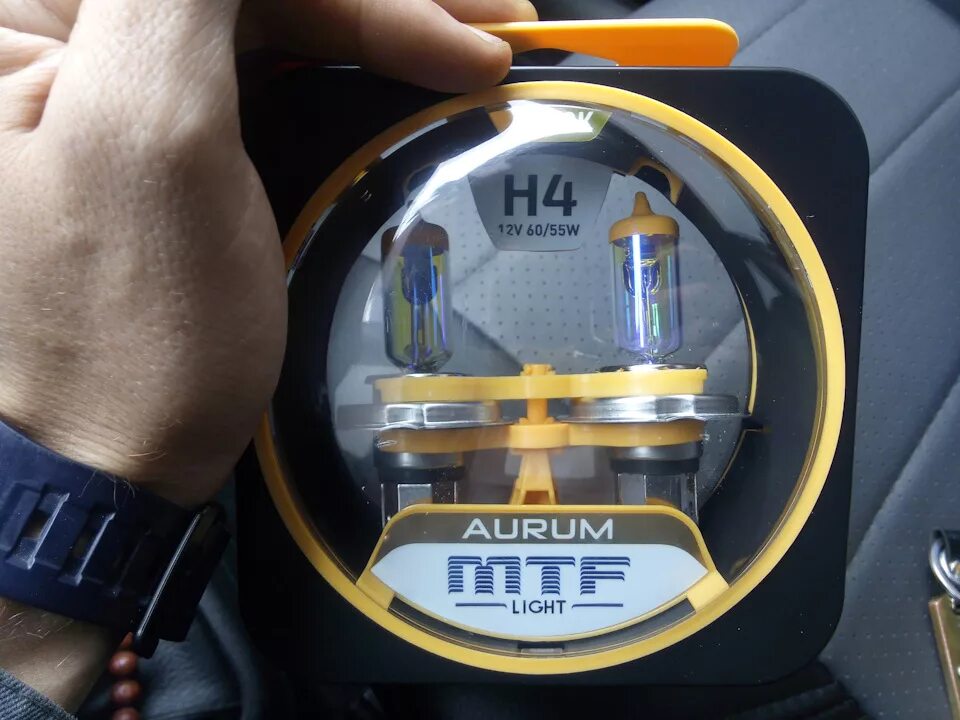 Лампы mtf aurum. Mtf лампы h4 желтые. мтф h4 aurum. mtf aurum hb4. mtf light aurum h4 лампочки.