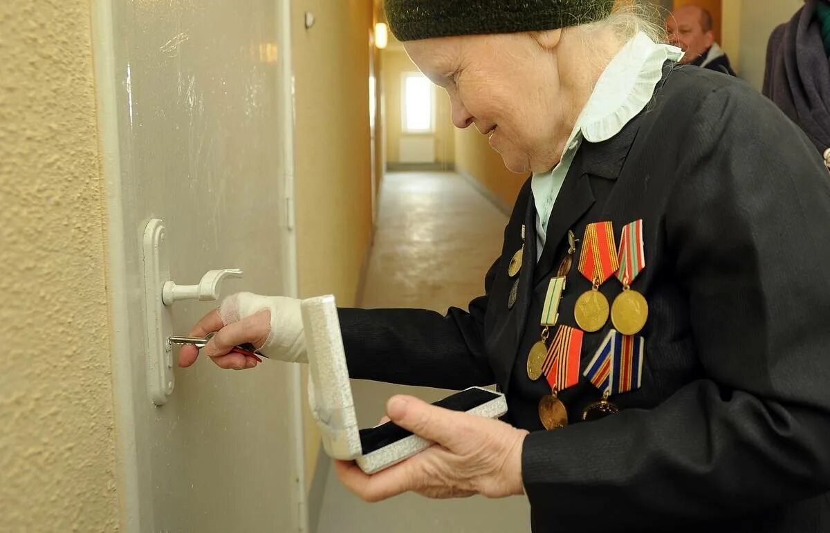 Квартира ветерана. Жилье ветеранам. Квартиры для ветеранов Великой Отечественной войны. Жилье ветеранам ВОВ.