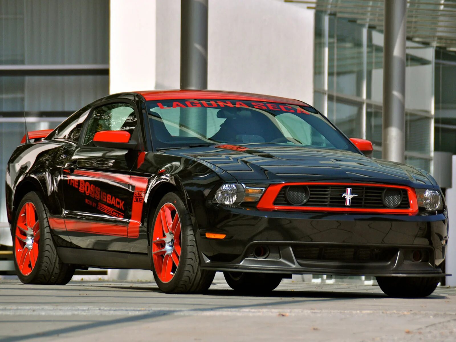 Тачка босс. Форд Мустанг босс 302. Форд Мустанг босс 302 Лагуна Сека. Ford Mustang Boss 302 Laguna Seca. Машина Mustang Boss 302.