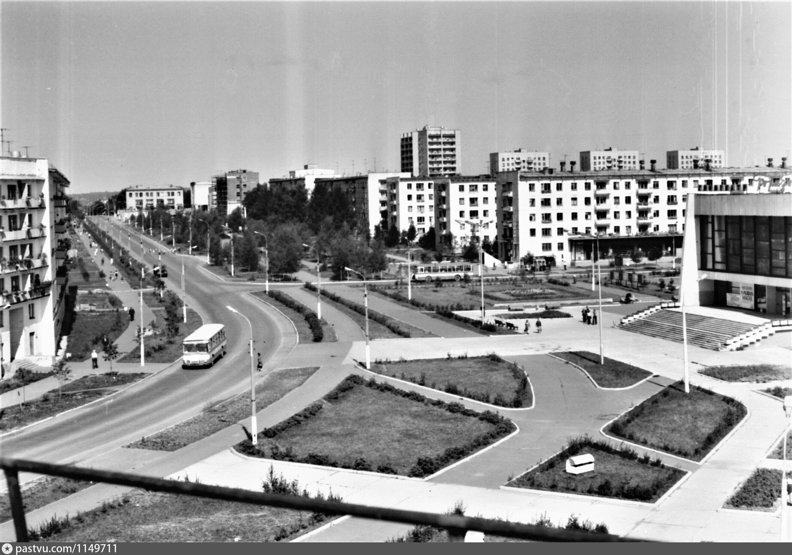 В каком году построили город. Город Чайковский 1990. Город Чайковский 1995 год. Город Чайковский 1956- годы. Города Чайковский Пермский край старые.