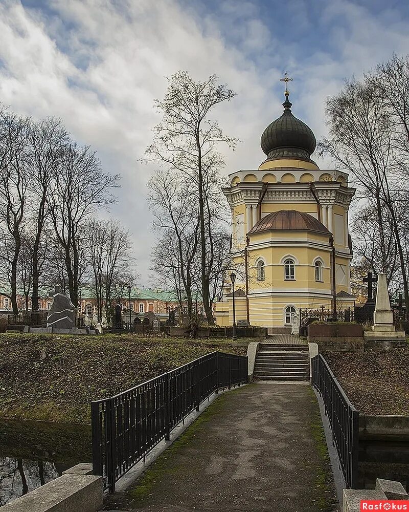 Никольское кладбище лавры