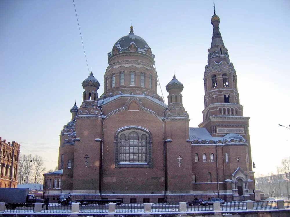 Храм на Обводном канале в Санкт-Петербурге. Воскресенская Церковь СПБ на Обводном. Храм на Обводном 116. Обводный 116 храм Воскресения Христова. Обводный канал церкви