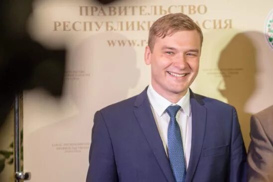 Молодые губернаторы россии. Молодой губернатор. Самый молодой губернатор России. Губернаторы молодые фото.