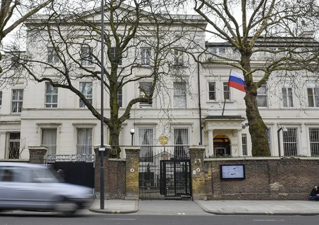 Посольство РФ В Лондоне. Посольство России в Дании. Посольство РФ В Великобритании. Посольство РФ В Лондоне территория.