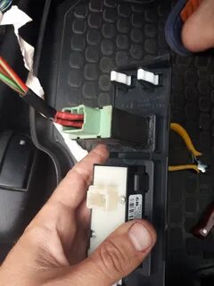 Открытие багажника мазда 6