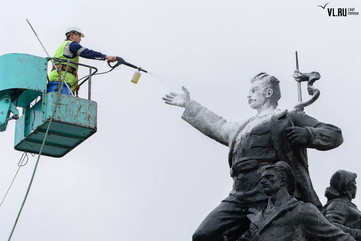 Власть советов краснодарский край. Шпиль туапсе. Ейское укрепление братская могила. Новомалороссийская памятник. Село ейское укрепление щербиновский район.