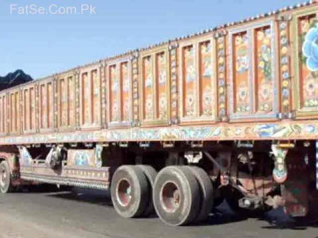 Loading 22. Грузовики Пакистан холодильник. Hino Truck in Pakistan. Truck 22. 26 Wheeler Truck.