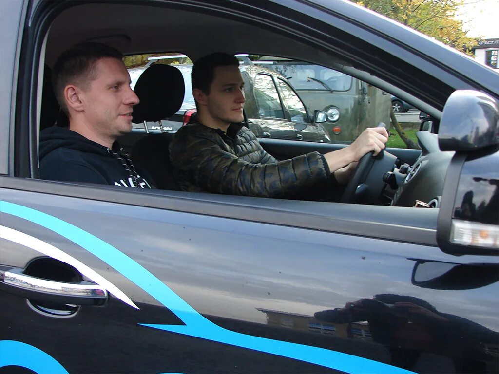 Аверс автошкола. Автошкола белогорск. Лучший преподаватель автошколы. Преподаватель автошколы. Автошкола аверс белогорск.