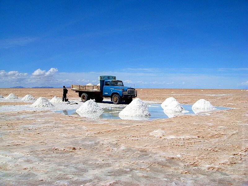 Соль добывают в озерах