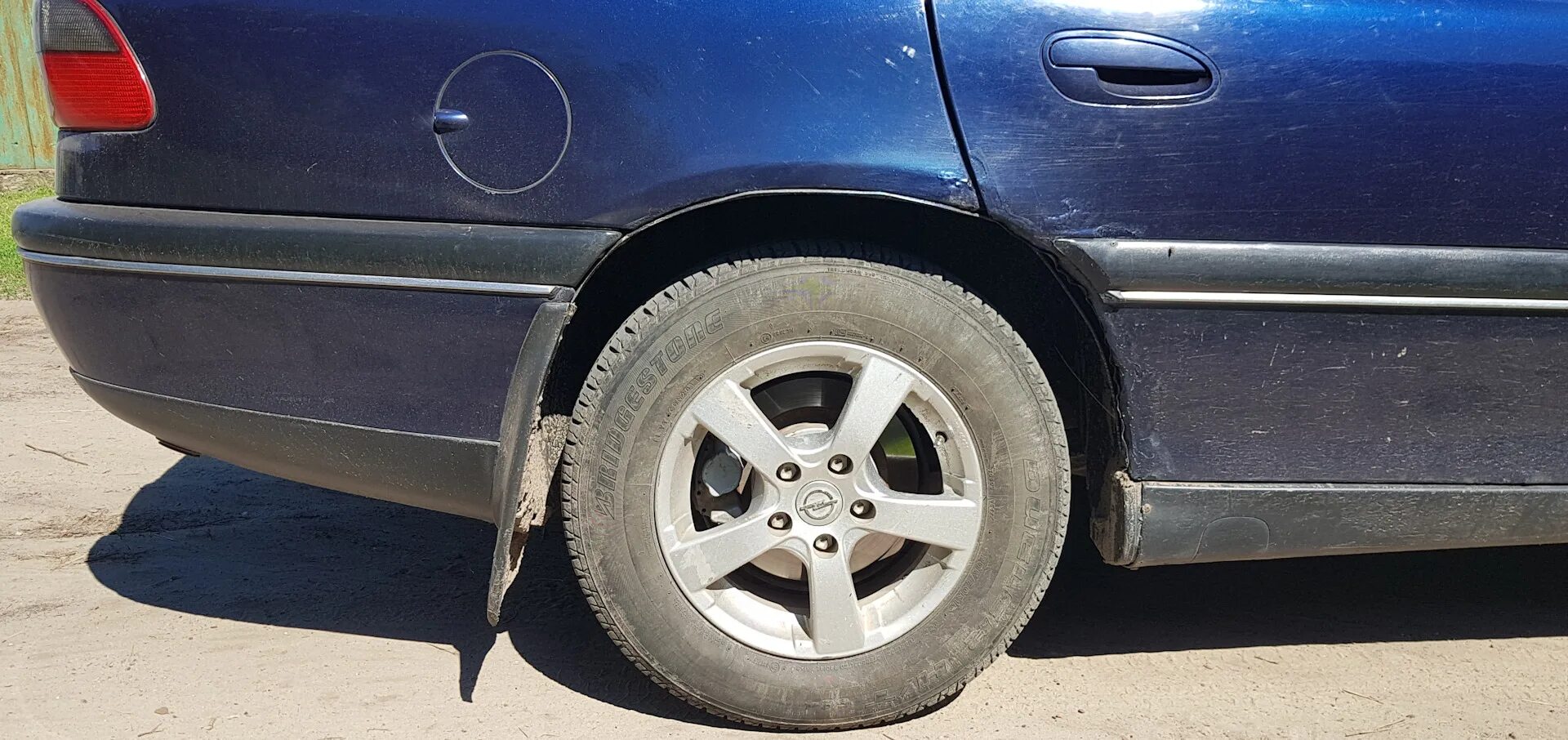 215/65 r16 на опель зафира б. Резина лето 185/70r15на опель вектра б. Opel vectra c на r16 дисках. 205 70 r15 omega и. Резина от опеля вектра.
