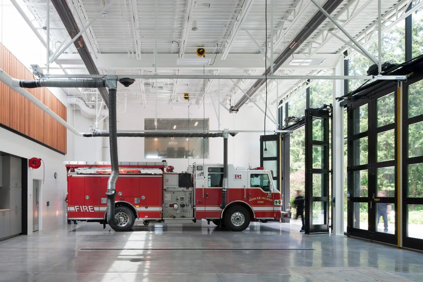 Помещения пожарного депо. Пожарное депо Fire Stations. Комплекс пожарного депо город Данилов. Пожарное депо 30 ПСЧ. Пожарное депо 11215.