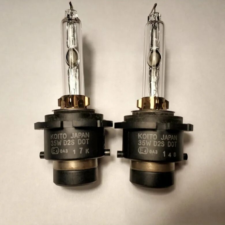 лампа d2s 6000k ксеноновая. оригинальные ксеноновые лампы. D2r 4300k лампа skyway. Osram xenon(66440) d4s 4150k. оригинальные ксеноновые лампы.