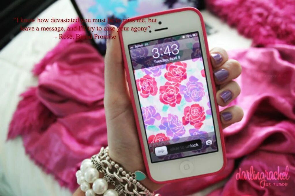 Телефон стал розовый. Розовый смартфон. Розовый телефон. Розовый смартфон для девочки. Смартфон для девочки 10 лет.