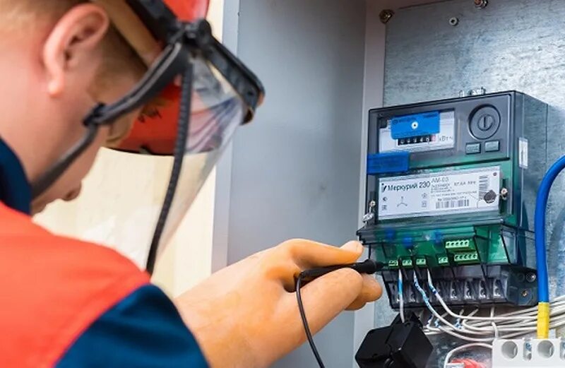 Электричество на предприятии. Испытания электрооборудования. Интеллектуальные приборы учета электроэнергии россети. Электромонтажник электрических сетей и электрооборудования. Электричество на предприятии.