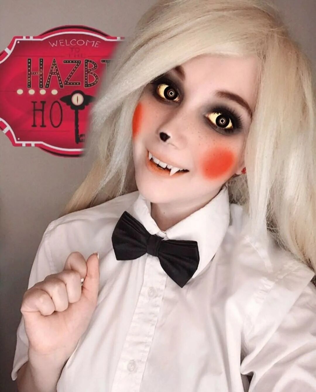 Чарли магне косплей. Чарли ХАЗБИН косплей. Hazbin Hotel Charlie Cosplay. Отель хазбин чарли косплей