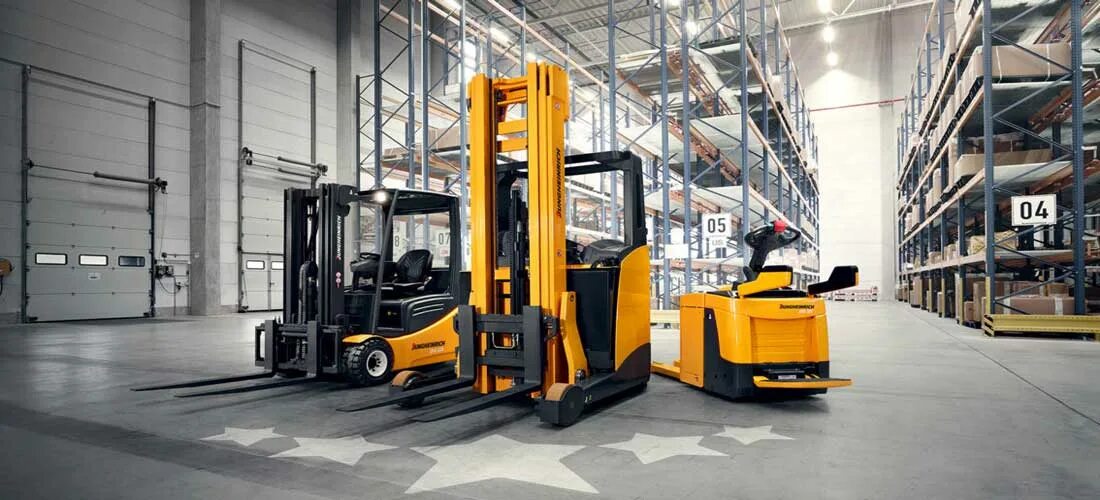 Техника используемая на складе. Вилочный погрузчик Jungheinrich. Юнгхайнрих подъемно-погрузочная. Электрическая грузоподъемная тележка "Jungheinrich". Ричтрак ETV 216.