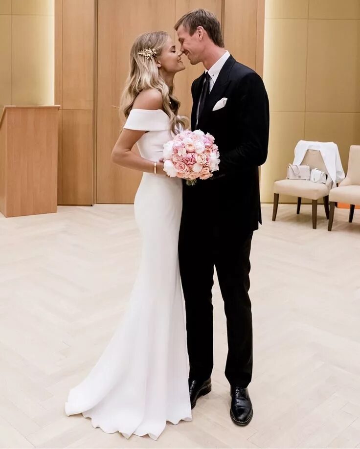 Свадьба овечкина и шубской. Pippa middleton wedding. Ана беатрис баррос свадьба. Свадебное платье приянки чопры. Свадьбы знаменитостей.