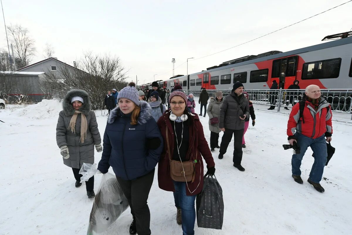 Спб сортавала поезд. Ласточка Сортавала Санкт-Петербург. Ласточка Сортавала. Поезд Ласточка СПБ Сортавала. Ласточка СПБ Сортавала.