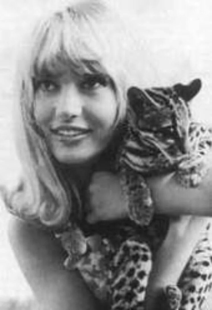 Gillian hills 1963. Джиллиан хиллс 1971. Джиллиан хиллс в молодости. Gillian hills. Джиллиан хиллс в заводном апельсине.