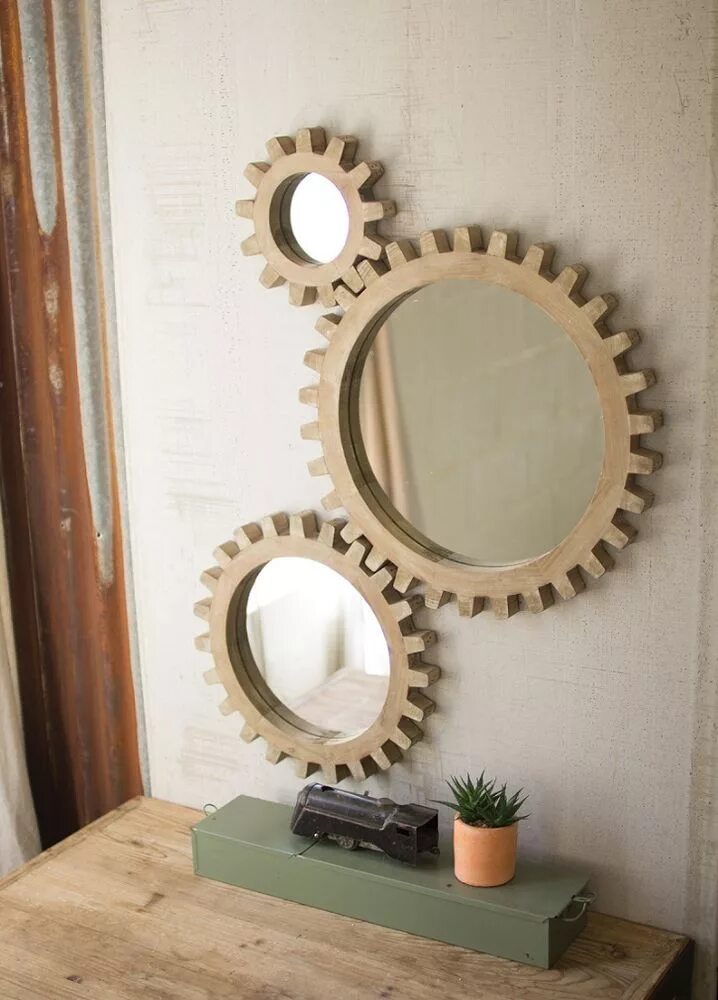Mirror set. Mirror set