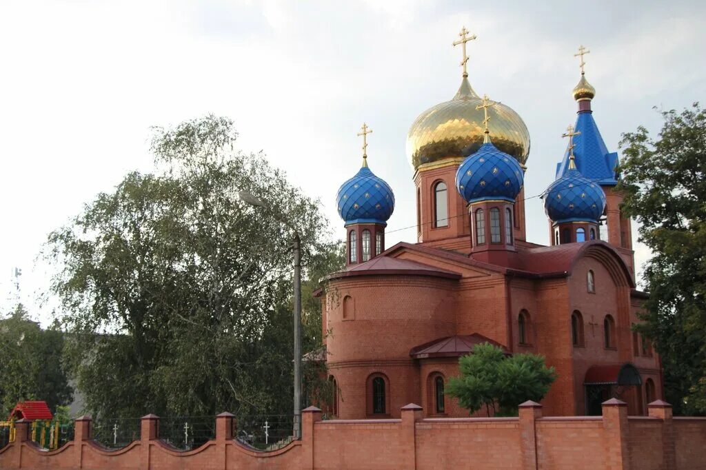 Ладожская краснодарский край. Станица Ладожская храм Успения Пресвятой Богородицы. Краснодарский край Усть-Лабинский район станица Ладожская. Станица Ладожская Краснодарский край Церковь. Храм Успения Пресвятой Богородицы Краснодарском крае.