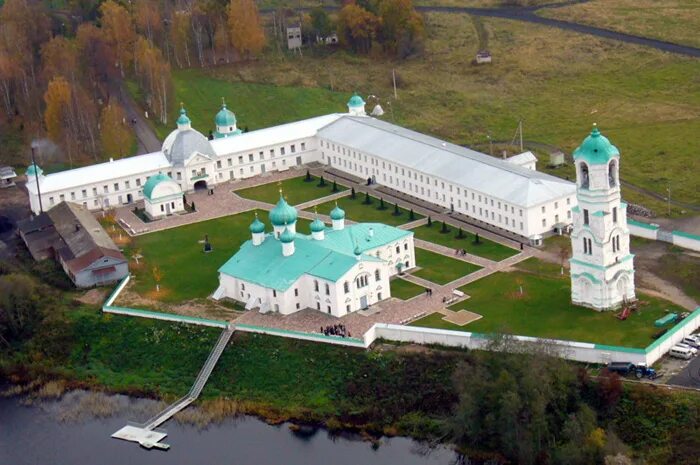 Лодейное поле экскурсии. Лодейное поле монастырь.