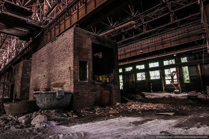 Фабрика вид. Красноярский завод сибтяжмаш. Сибирский завод тяжёлого машиностроения. Завод тяжелого машиностроения красноярск. Красноярский завод сибтяжмаш.