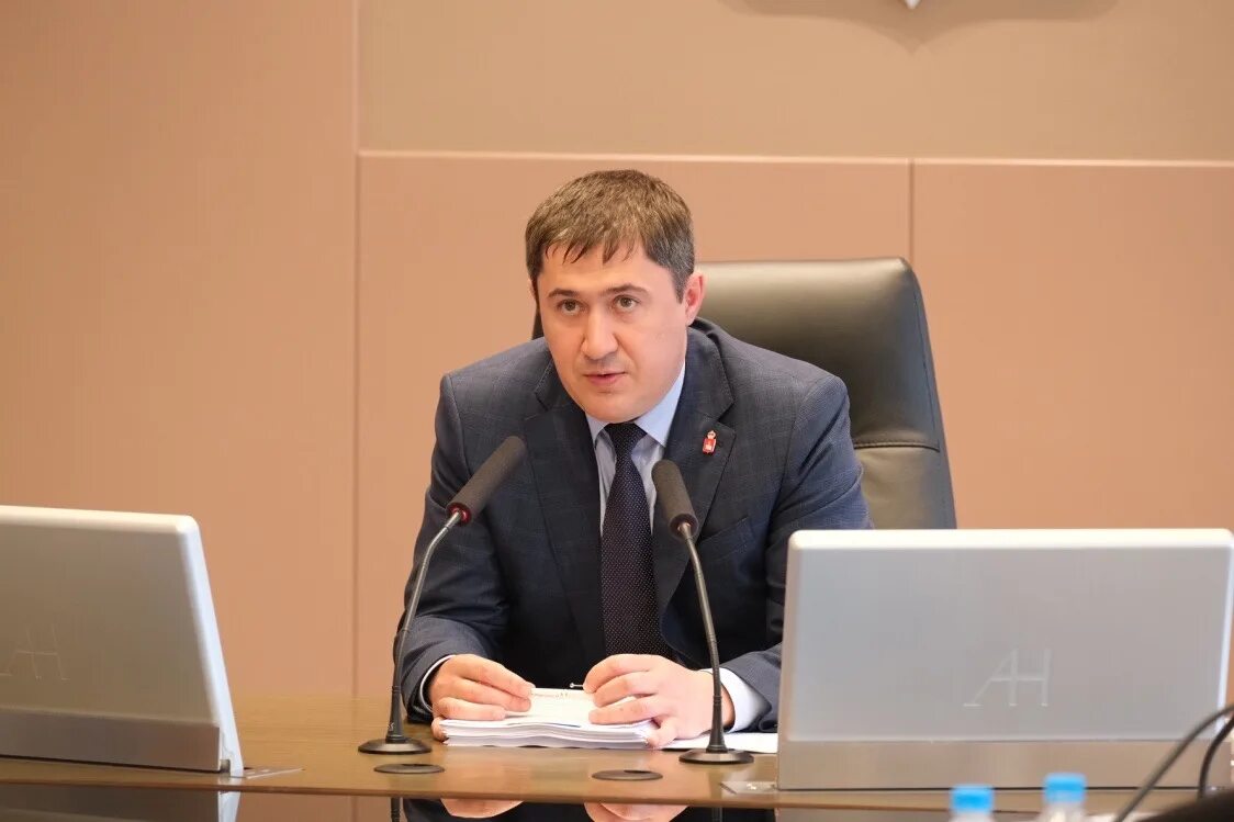 Губернатор пермского края пермь. Губернатор пермского края 2021.