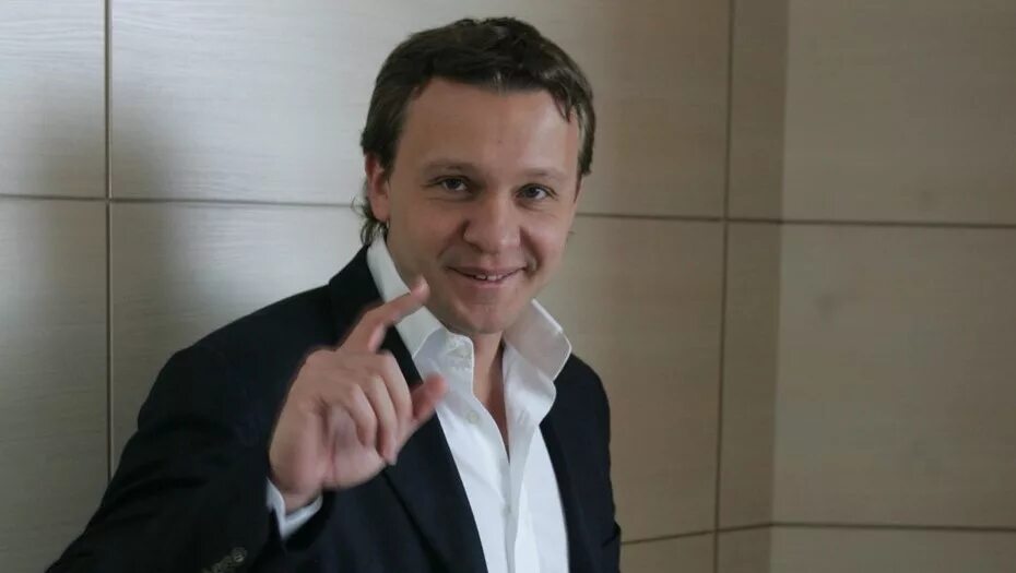 Основатель прайс. Основатель прайс. Основатель carprice эдуард гуринович. Ломакин сергей александрович. Основатель прайс.