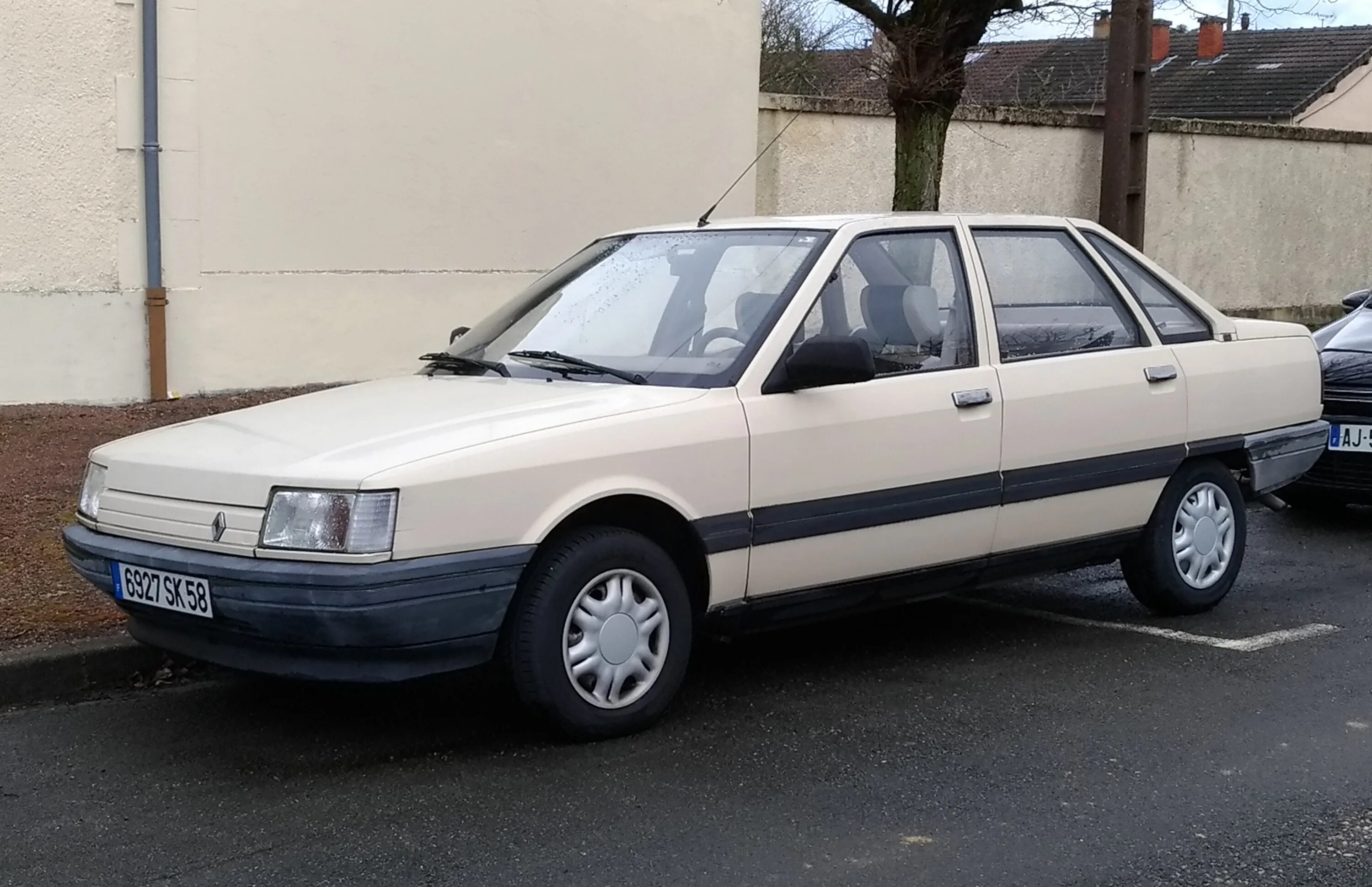 Рено 21 год. Renault 21. Рено 21 GTS. Renault 21 1986. Renault 21 седан.