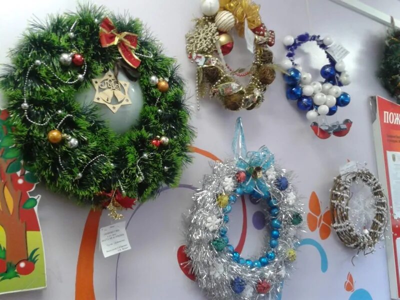 венок в детский сад на новый год