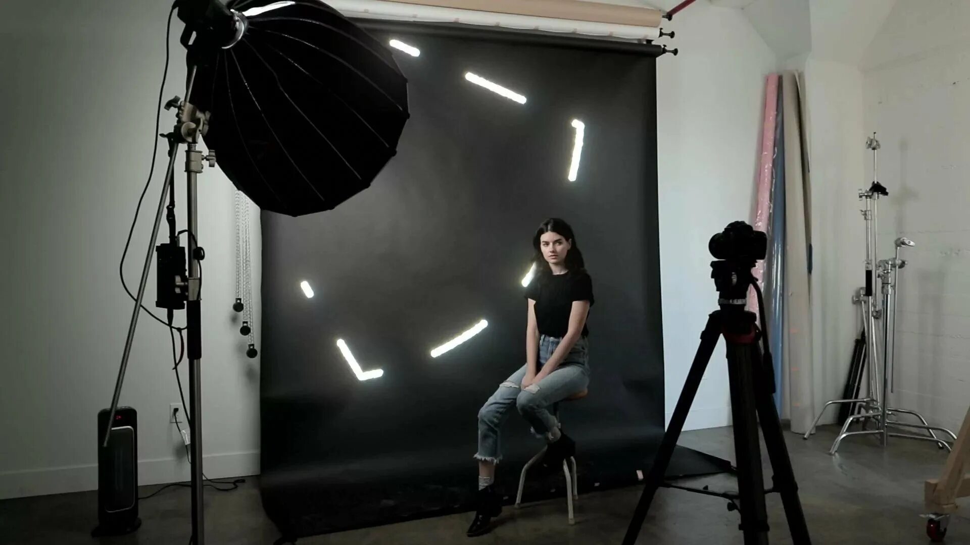 Выбор объекта съемки. Свет для фотосъемки. освещение в портретной съемке. освещение для видеосъемки. студийный свет для видеосъемки.