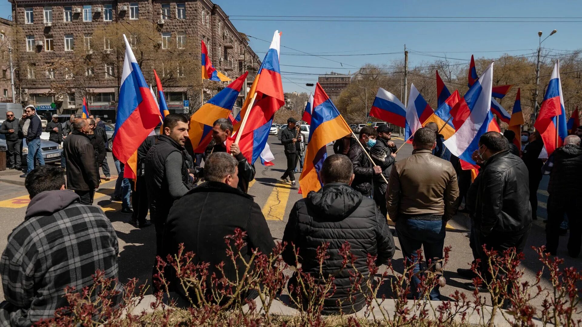 Армения и Россия. Флаг Российской армений. Армения русский флаг. Армения в поддержку России. Новости армении и россии сегодня