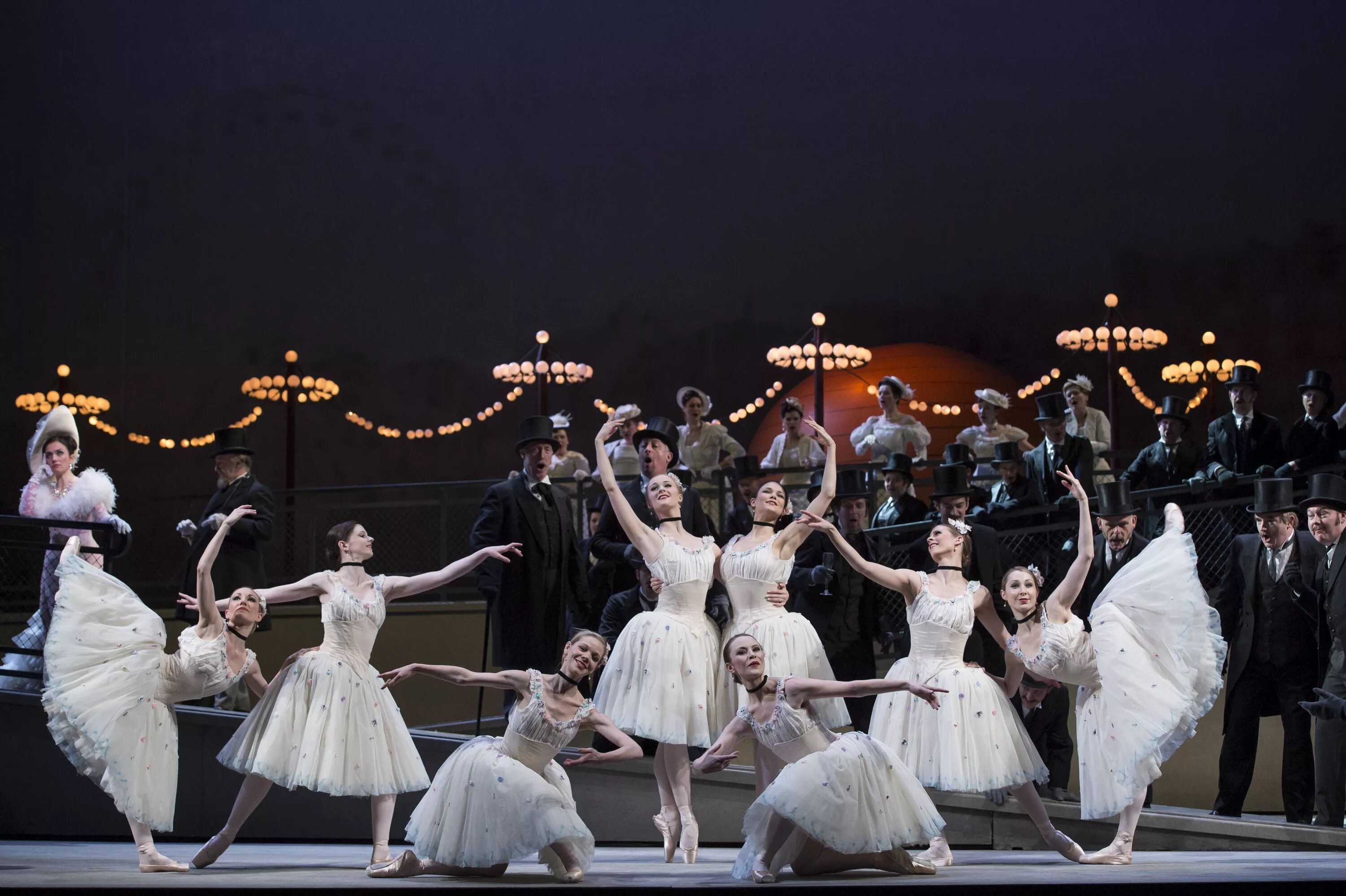 Королевский балет. Королевский балет великобритании. Балет ковент гарден труппа балета. Королевский балет. Le conservatoire балет.