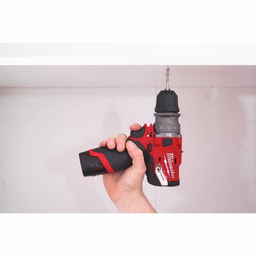 Дрель со съемным патроном. Milwaukee m12 fpdxkit-202x 4933464138. milwaukee m12 fpdxkit-202x. аккумуляторная ударная дрель milwaukee m12 fpdxkit-202x fuel. milwaukee  m12 fpdx.