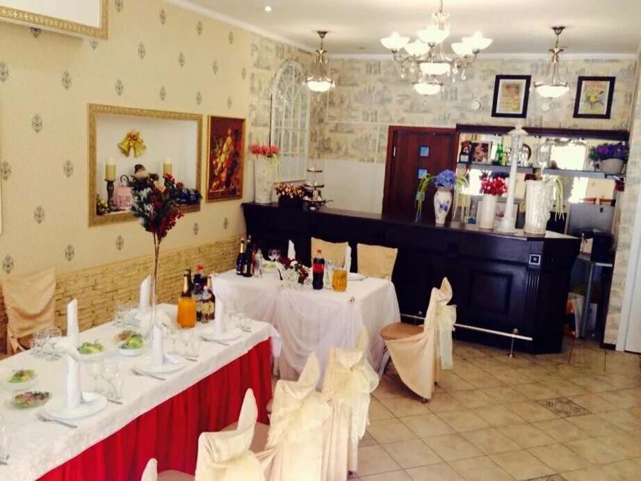 Ресторан гранд кафе тверь. Старая тверь кафе тверь. Кафе города тверь. Парус тверь ресторан. Кафе причал тверь официальный сайт.