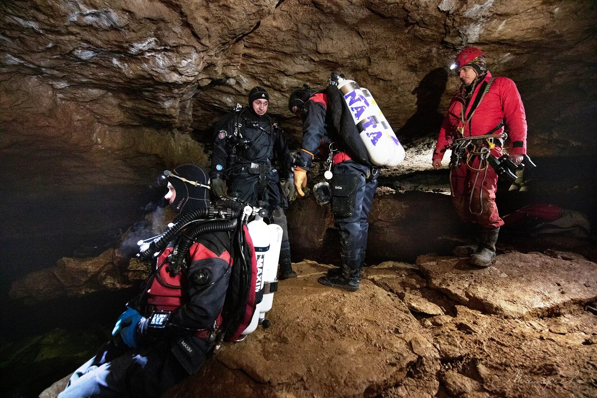 киндерлинская пещера гафурийский район. экспедиция в пещеры. экспедиция в пещеры. пещера ухо земли. киндерлинская пещера метрополитен галерея.