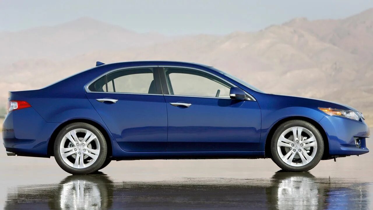 Почему машина легковая. Мазда 6 сбоку. Mazda 6 синяя. Мазда 6 2005 синяя сбоку. Диски Acura TSX v6.