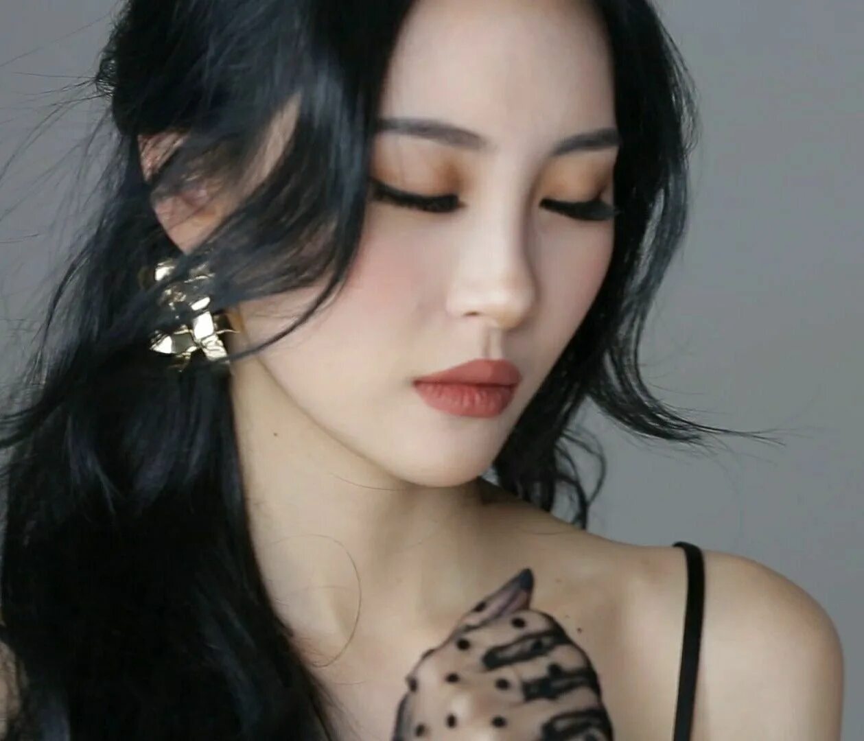 Asian queen
