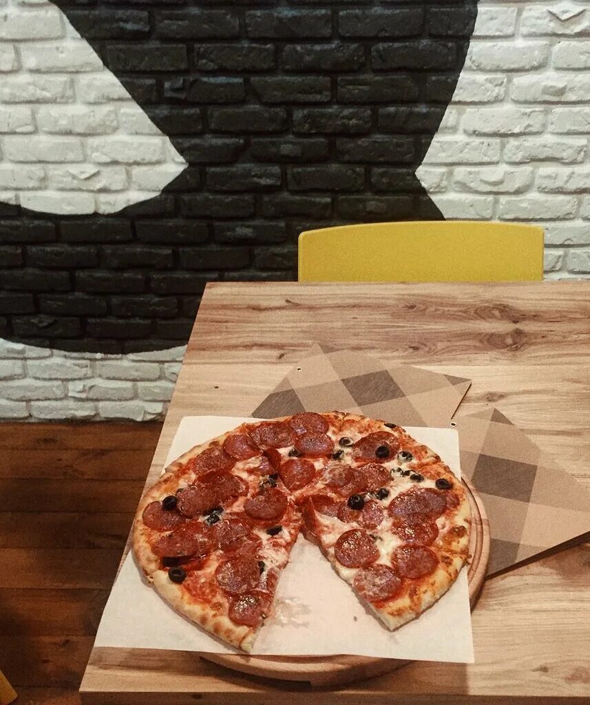 Park pizza новосибирск. Ядринцевская 18 кафе новосибирск. Park & pizza. , 18,. Ядринцевская 18 кафе новосибирск.