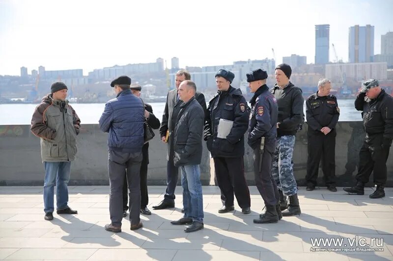 1 канала владивосток на сегодня. Набережная Владивостоке, мероприятия. Прием главы города Владивостока набережная цесаревича. Закрытые мероприятия Владивосток.