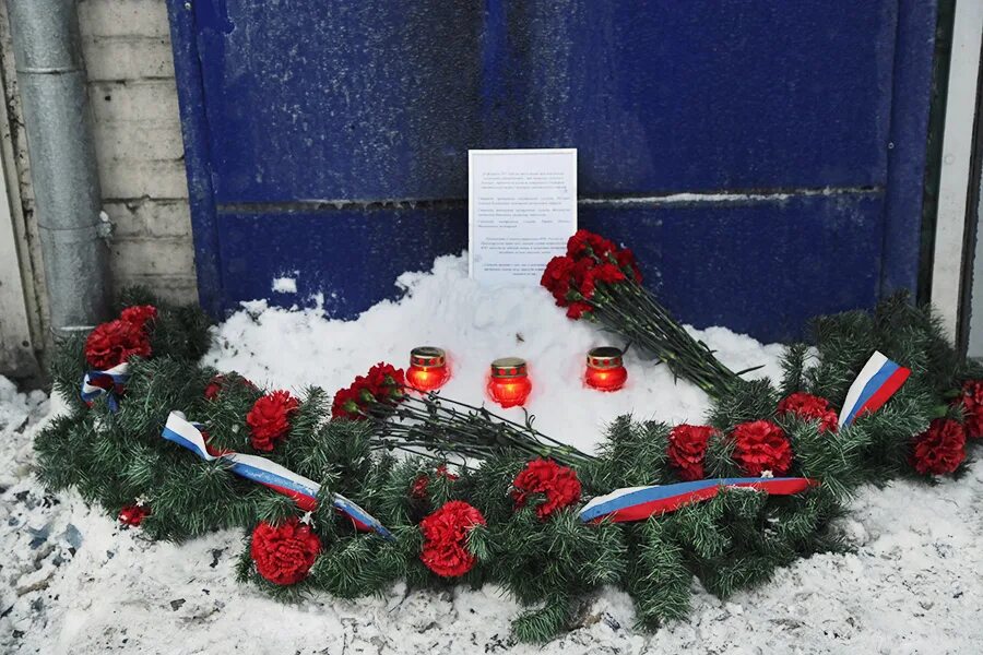 Самара митинг. День траура в самаре. Детские игрушки в память погибшим. Кемерово траур. День траура в самаре.