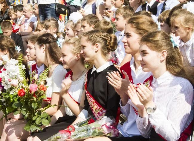 Традиции школы. Традиции школьников. Школьные традиции в России. Традиции школ России. Школьные традиции 1 класс