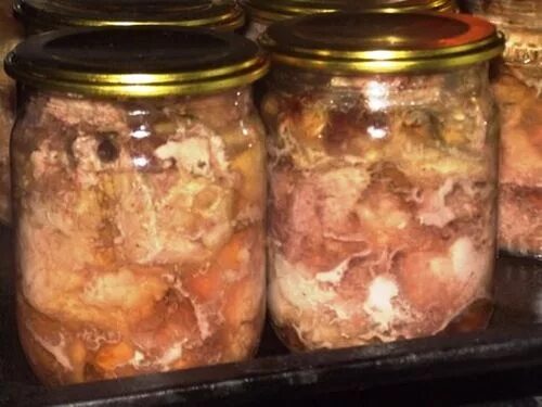 тушенка с курицей в духовке на зиму. свиная тушенка в духовке. домашняя тушенка из свинины в духовке. ирландская тушенка в духовке. тушёнка из свинины в духовке.