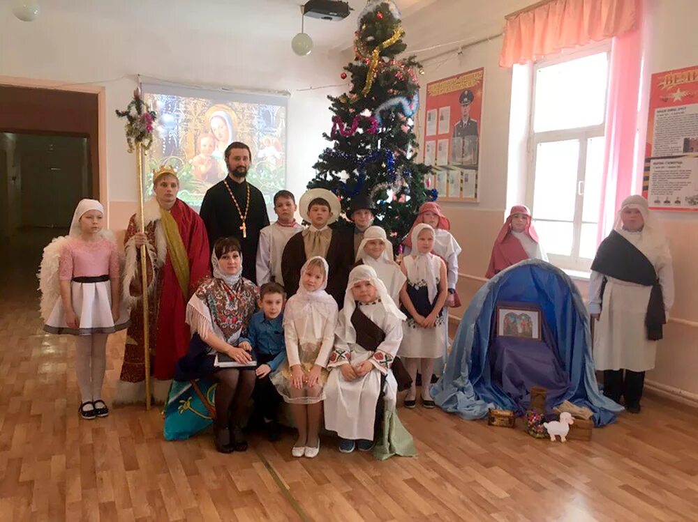 в школе прошло рождество