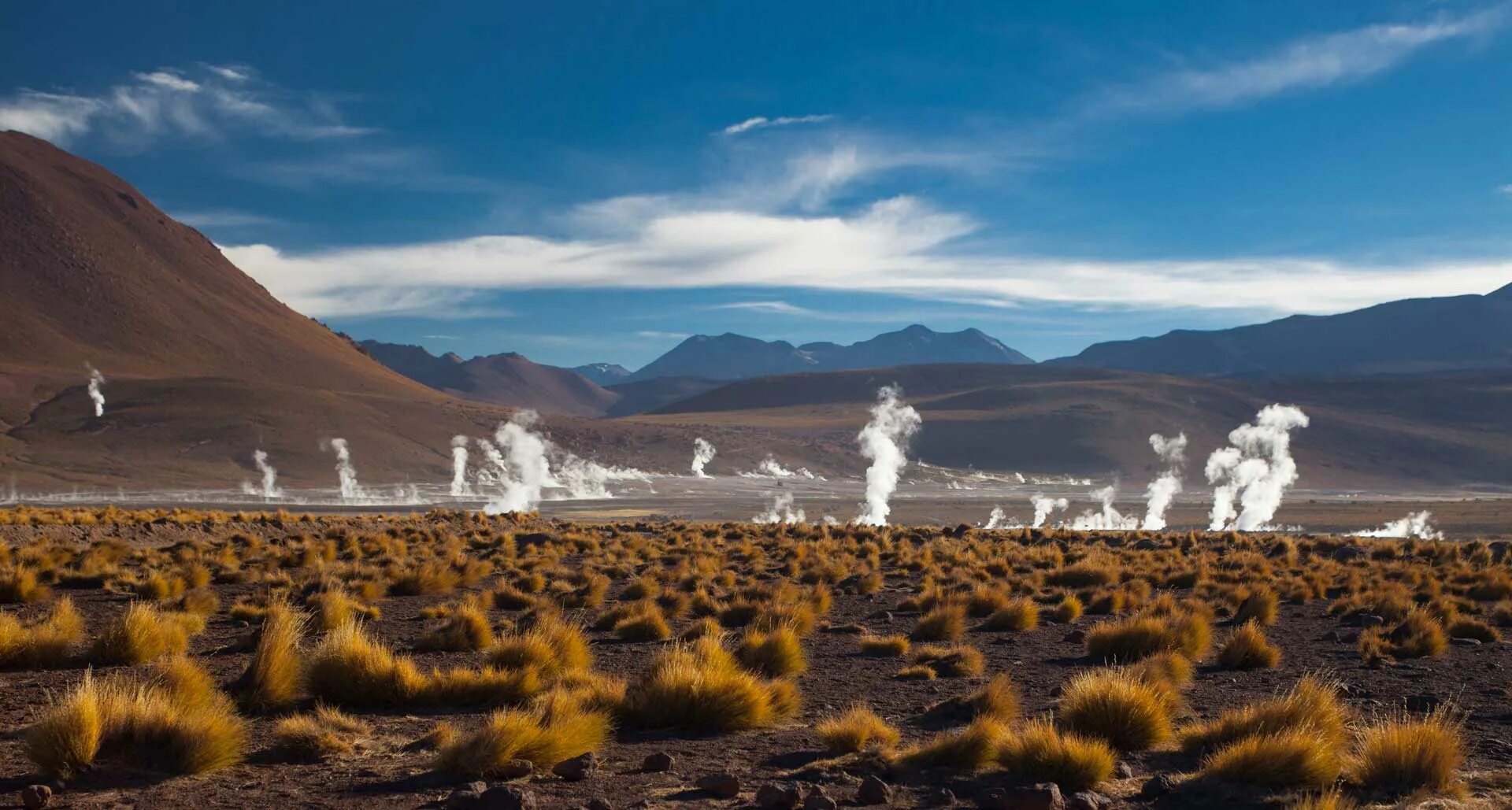 Самый сухой климат в мире. Чили пустыня Атакама. Южная Америка пустыня Атакама. Атакама Чили город. Горы в пустыне Атакамы.