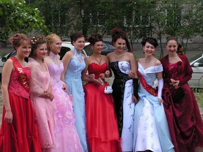 Как сэкономить на выпускном наряде Волгоградская Правда