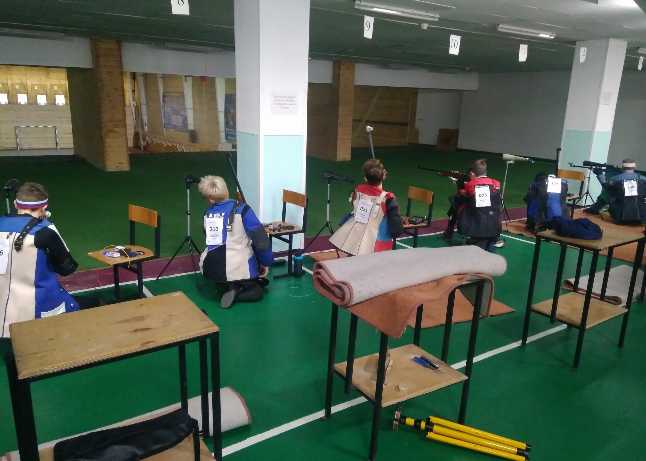 николай андрюшин стрельба пулевая. всероссийские соревнования по пулевой стрельбе конь-колодезь 2021. стрелковый комплекс конь колодезь липецкой области. тир конь колодезь. тир конь колодезь.