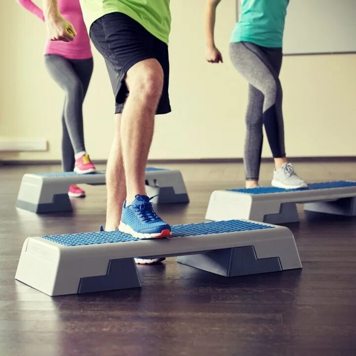 Можно степ. Степ-аэробика фит. степ платформа glt fitness. степ-платформа wg249. step бай степ.