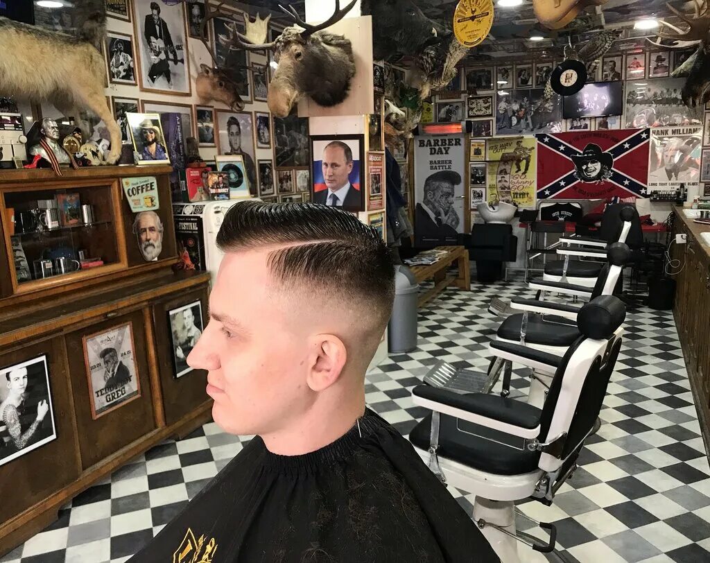 Топ ган нижний новгород. Teddy Barbershop Павелецкая. Teddy Rock n Roll Barbershop. Серж барбер. Барбер Илья Бруклин.